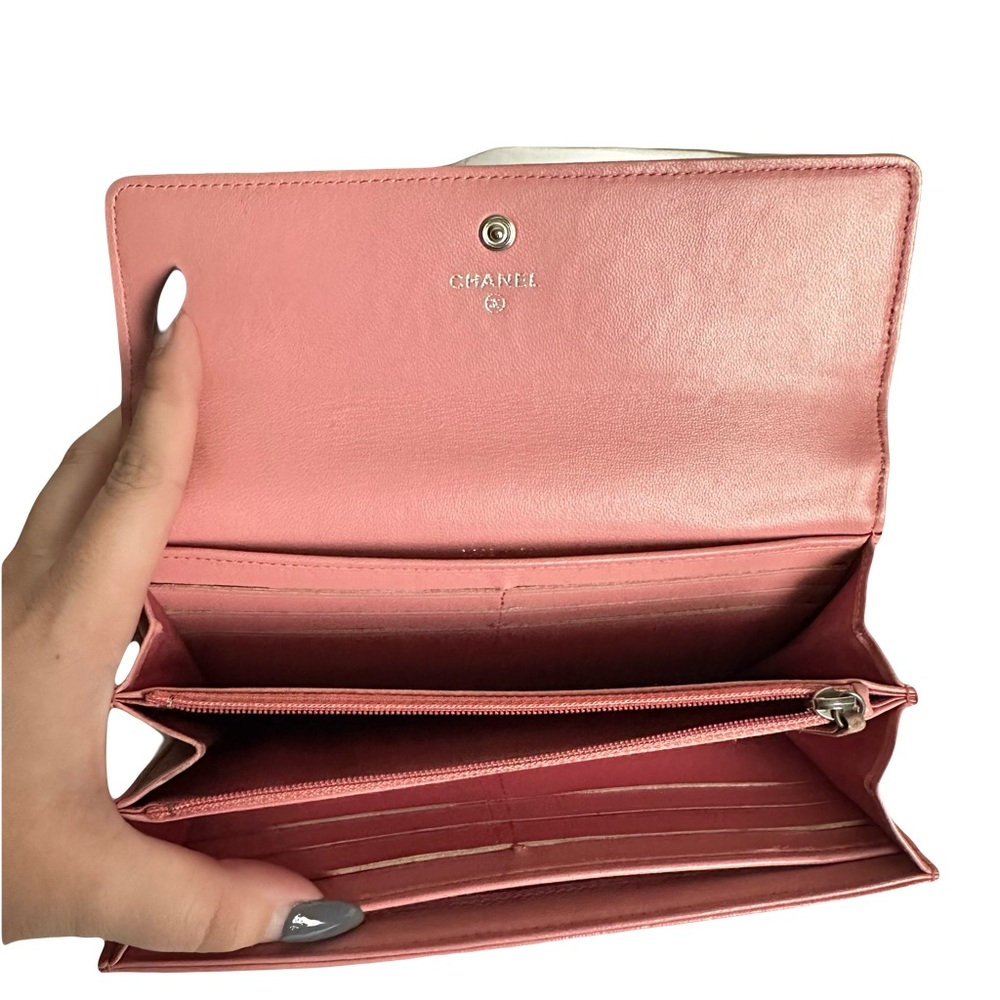 CHANEL Pink Floral Embossed Wallet - Picture 3 of 10